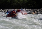 Adrenaln rafting na Iselu - ervenec 2011, Nejlep raftov voda, k tomu vlap do hor. Ve podbareveno pardnm slunenm poasm. - fotografie 64