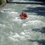 Adrenaln rafting na Iselu - ervenec 2011, Nejlep raftov voda, k tomu vlap do hor. Ve podbareveno pardnm slunenm poasm. - fotografie 68