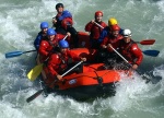 Adrenaln rafting na Iselu - ervenec 2011, Nejlep raftov voda, k tomu vlap do hor. Ve podbareveno pardnm slunenm poasm. - fotografie 73