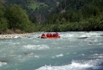 Adrenaln rafting na Iselu - ervenec 2011, Nejlep raftov voda, k tomu vlap do hor. Ve podbareveno pardnm slunenm poasm. - fotografie 83