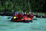 Adrenaln rafting na Iselu - ervenec 2011, Nejlep raftov voda, k tomu vlap do hor. Ve podbareveno pardnm slunenm poasm. - fotografie 99