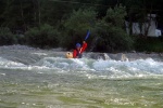 KAJAK KEMP SALZA 2011, Pardn parta, rostouc voda a taky vkony astnk. Myslm e to byl skvlej kemp. Vechny zdrav Venca a Sandl - fotografie 31