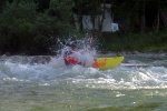 KAJAK KEMP SALZA 2011, Pardn parta, rostouc voda a taky vkony astnk. Myslm e to byl skvlej kemp. Vechny zdrav Venca a Sandl - fotografie 46