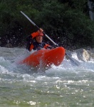 KAJAK KEMP SALZA 2011, Pardn parta, rostouc voda a taky vkony astnk. Myslm e to byl skvlej kemp. Vechny zdrav Venca a Sandl - fotografie 56