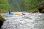 KAJAK KEMP SALZA 2011, Pardn parta, rostouc voda a taky vkony astnk. Myslm e to byl skvlej kemp. Vechny zdrav Venca a Sandl - fotografie 104