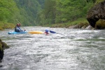 KAJAK KEMP SALZA 2011, Pardn parta, rostouc voda a taky vkony astnk. Myslm e to byl skvlej kemp. Vechny zdrav Venca a Sandl - fotografie 105