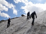 Vstup na Grossvenediger - srpen 2011, V srpnu jsme vyrazili s kilenty na vrchol tet nejvy hory Rakouska Grossvenediger - 3.674m. Vrcholu Velkho Bentana jsme zdrn doshli a tak si dosyta uili pohody vldnouc na Neue Prager Hut - fotografie 14