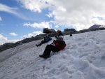 Vstup na Grossvenediger - srpen 2011, V srpnu jsme vyrazili s kilenty na vrchol tet nejvy hory Rakouska Grossvenediger - 3.674m. Vrcholu Velkho Bentana jsme zdrn doshli a tak si dosyta uili pohody vldnouc na Neue Prager Hut - fotografie 16