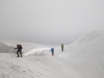 Vstup na Grossvenediger - srpen 2011, V srpnu jsme vyrazili s kilenty na vrchol tet nejvy hory Rakouska Grossvenediger - 3.674m. Vrcholu Velkho Bentana jsme zdrn doshli a tak si dosyta uili pohody vldnouc na Neue Prager Hut - fotografie 38