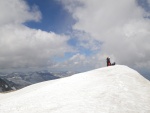 Vstup na Grossvenediger - srpen 2011, V srpnu jsme vyrazili s kilenty na vrchol tet nejvy hory Rakouska Grossvenediger - 3.674m. Vrcholu Velkho Bentana jsme zdrn doshli a tak si dosyta uili pohody vldnouc na Neue Prager Hut - fotografie 46