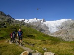 Vstup na Grossvenediger - srpen 2011, V srpnu jsme vyrazili s kilenty na vrchol tet nejvy hory Rakouska Grossvenediger - 3.674m. Vrcholu Velkho Bentana jsme zdrn doshli a tak si dosyta uili pohody vldnouc na Neue Prager Hut - fotografie 53