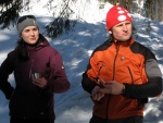 ZKLADN KURZ SKIALPINISMU 10.-12.2.2012, Ndhern poas, pes den teplo a slunce, v noci mrazivo, pranek a parta zaplench mladch a krsnch lid. No co by mohlo bt lep... Skol! A a ij gastro zitky a skialpinismus! - fotografie 17