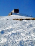 ZKLADN KURZ SKIALPINISMU 2.-4.3.2012, Tak tohle byl uniktn kurz, v rmci prvnho dne jsme zvldli vystoupit na Snku. Prost nm to lapalo... oba dva dny. A ta leva se v ndli vyzout, byla k nezaplacen :-) - fotografie 27