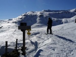 SKIALPINISTICK ELDORDO, Tahle parta veden Hanzem a Salmkem mla neskutenou kliku na poas... Spousta snhu, slunce, lavin i nastoupanch vkovch metr a vypitch kvasnic. Tahle partika si poradila se vm, vetn nro - fotografie 75