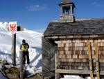 SKIALPINISTICK ELDORDO, Tahle parta veden Hanzem a Salmkem mla neskutenou kliku na poas... Spousta snhu, slunce, lavin i nastoupanch vkovch metr a vypitch kvasnic. Tahle partika si poradila se vm, vetn nro - fotografie 81