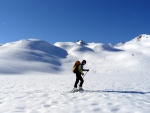 SKIALPINISTICK ELDORDO, Tahle parta veden Hanzem a Salmkem mla neskutenou kliku na poas... Spousta snhu, slunce, lavin i nastoupanch vkovch metr a vypitch kvasnic. Tahle partika si poradila se vm, vetn nro - fotografie 98