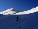 SKIALPINISTICK ELDORDO, Tahle parta veden Hanzem a Salmkem mla neskutenou kliku na poas... Spousta snhu, slunce, lavin i nastoupanch vkovch metr a vypitch kvasnic. Tahle partika si poradila se vm, vetn nro - fotografie 129