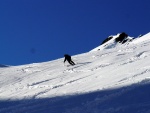 SKIALPINISTICK ELDORDO, Tahle parta veden Hanzem a Salmkem mla neskutenou kliku na poas... Spousta snhu, slunce, lavin i nastoupanch vkovch metr a vypitch kvasnic. Tahle partika si poradila se vm, vetn nro - fotografie 132