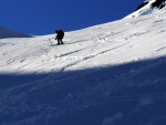 SKIALPINISTICK ELDORDO, Tahle parta veden Hanzem a Salmkem mla neskutenou kliku na poas... Spousta snhu, slunce, lavin i nastoupanch vkovch metr a vypitch kvasnic. Tahle partika si poradila se vm, vetn nro - fotografie 134