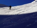 SKIALPINISTICK ELDORDO, Tahle parta veden Hanzem a Salmkem mla neskutenou kliku na poas... Spousta snhu, slunce, lavin i nastoupanch vkovch metr a vypitch kvasnic. Tahle partika si poradila se vm, vetn nro - fotografie 135