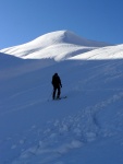 SKIALPINISTICK ELDORDO, Tahle parta veden Hanzem a Salmkem mla neskutenou kliku na poas... Spousta snhu, slunce, lavin i nastoupanch vkovch metr a vypitch kvasnic. Tahle partika si poradila se vm, vetn nro - fotografie 139