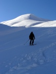 SKIALPINISTICK ELDORDO, Tahle parta veden Hanzem a Salmkem mla neskutenou kliku na poas... Spousta snhu, slunce, lavin i nastoupanch vkovch metr a vypitch kvasnic. Tahle partika si poradila se vm, vetn nro - fotografie 140