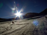 SKIALPINISTICK ELDORDO, Tahle parta veden Hanzem a Salmkem mla neskutenou kliku na poas... Spousta snhu, slunce, lavin i nastoupanch vkovch metr a vypitch kvasnic. Tahle partika si poradila se vm, vetn nro - fotografie 162