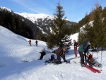 SKIALPINISTICK ELDORDO, Tahle parta veden Hanzem a Salmkem mla neskutenou kliku na poas... Spousta snhu, slunce, lavin i nastoupanch vkovch metr a vypitch kvasnic. Tahle partika si poradila se vm, vetn nro - fotografie 178