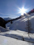 SKIALPINISTICK ELDORDO, Tahle parta veden Hanzem a Salmkem mla neskutenou kliku na poas... Spousta snhu, slunce, lavin i nastoupanch vkovch metr a vypitch kvasnic. Tahle partika si poradila se vm, vetn nro - fotografie 181