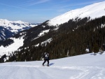 SKIALPINISTICK ELDORDO, Tahle parta veden Hanzem a Salmkem mla neskutenou kliku na poas... Spousta snhu, slunce, lavin i nastoupanch vkovch metr a vypitch kvasnic. Tahle partika si poradila se vm, vetn nro - fotografie 203