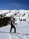 SKIALPINISTICK ELDORDO, Tahle parta veden Hanzem a Salmkem mla neskutenou kliku na poas... Spousta snhu, slunce, lavin i nastoupanch vkovch metr a vypitch kvasnic. Tahle partika si poradila se vm, vetn nro - fotografie 205