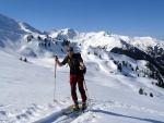 SKIALPINISTICK ELDORDO, Tahle parta veden Hanzem a Salmkem mla neskutenou kliku na poas... Spousta snhu, slunce, lavin i nastoupanch vkovch metr a vypitch kvasnic. Tahle partika si poradila se vm, vetn nro - fotografie 213