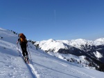 SKIALPINISTICK ELDORDO, Tahle parta veden Hanzem a Salmkem mla neskutenou kliku na poas... Spousta snhu, slunce, lavin i nastoupanch vkovch metr a vypitch kvasnic. Tahle partika si poradila se vm, vetn nro - fotografie 217