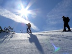 SKIALPINISTICK ELDORDO, Tahle parta veden Hanzem a Salmkem mla neskutenou kliku na poas... Spousta snhu, slunce, lavin i nastoupanch vkovch metr a vypitch kvasnic. Tahle partika si poradila se vm, vetn nro - fotografie 221