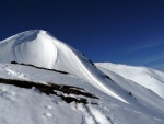 SKIALPINISTICK ELDORDO, Tahle parta veden Hanzem a Salmkem mla neskutenou kliku na poas... Spousta snhu, slunce, lavin i nastoupanch vkovch metr a vypitch kvasnic. Tahle partika si poradila se vm, vetn nro - fotografie 245