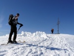 SKIALPINISTICK ELDORDO, Tahle parta veden Hanzem a Salmkem mla neskutenou kliku na poas... Spousta snhu, slunce, lavin i nastoupanch vkovch metr a vypitch kvasnic. Tahle partika si poradila se vm, vetn nro - fotografie 258