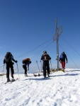 SKIALPINISTICK ELDORDO, Tahle parta veden Hanzem a Salmkem mla neskutenou kliku na poas... Spousta snhu, slunce, lavin i nastoupanch vkovch metr a vypitch kvasnic. Tahle partika si poradila se vm, vetn nro - fotografie 261