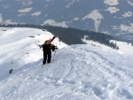 SKIALPINISTICK ELDORDO, Tahle parta veden Hanzem a Salmkem mla neskutenou kliku na poas... Spousta snhu, slunce, lavin i nastoupanch vkovch metr a vypitch kvasnic. Tahle partika si poradila se vm, vetn nro - fotografie 322