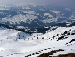 SKIALPINISTICK ELDORDO, Tahle parta veden Hanzem a Salmkem mla neskutenou kliku na poas... Spousta snhu, slunce, lavin i nastoupanch vkovch metr a vypitch kvasnic. Tahle partika si poradila se vm, vetn nro - fotografie 339