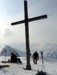 SKIALPINISTICK ELDORDO, Tahle parta veden Hanzem a Salmkem mla neskutenou kliku na poas... Spousta snhu, slunce, lavin i nastoupanch vkovch metr a vypitch kvasnic. Tahle partika si poradila se vm, vetn nro - fotografie 344