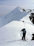 SKIALPINISTICK ELDORDO, Tahle parta veden Hanzem a Salmkem mla neskutenou kliku na poas... Spousta snhu, slunce, lavin i nastoupanch vkovch metr a vypitch kvasnic. Tahle partika si poradila se vm, vetn nro - fotografie 349