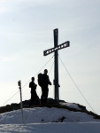 SKIALPINISTICK ELDORDO, Tahle parta veden Hanzem a Salmkem mla neskutenou kliku na poas... Spousta snhu, slunce, lavin i nastoupanch vkovch metr a vypitch kvasnic. Tahle partika si poradila se vm, vetn nro - fotografie 351