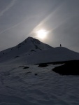 SKIALPINISTICK ELDORDO, Tahle parta veden Hanzem a Salmkem mla neskutenou kliku na poas... Spousta snhu, slunce, lavin i nastoupanch vkovch metr a vypitch kvasnic. Tahle partika si poradila se vm, vetn nro - fotografie 355