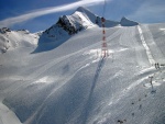 Freeride Kurz KAPRUN 2012, V sobotu pardn poas a praan, kter mohl bt mn jet. Nicmn jsme najeli za vkend asi 300 m po sjezdovce a prmrn sklon jednch svah byl 35. Take jsme projeli vechno zajmav a uili i - fotografie 25