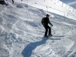 Freeride Kurz KAPRUN 2012, V sobotu pardn poas a praan, kter mohl bt mn jet. Nicmn jsme najeli za vkend asi 300 m po sjezdovce a prmrn sklon jednch svah byl 35. Take jsme projeli vechno zajmav a uili i - fotografie 30