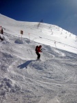 Freeride Kurz KAPRUN 2012, V sobotu pardn poas a praan, kter mohl bt mn jet. Nicmn jsme najeli za vkend asi 300 m po sjezdovce a prmrn sklon jednch svah byl 35. Take jsme projeli vechno zajmav a uili i - fotografie 33