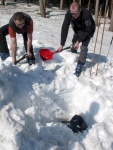 Zkladn kurz skialpinismu 16.-18.3.2012, Pardn jarn posko, tvrd firn a ist chlapsk parta. K tomu vyvrcholen na Snce a bezva nladika. Prost se to vydailo. - fotografie 82