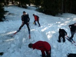 Zkladn kurz skialpinismu 16.-18.3.2012, Pardn jarn posko, tvrd firn a ist chlapsk parta. K tomu vyvrcholen na Snce a bezva nladika. Prost se to vydailo. - fotografie 91