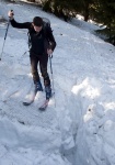 Zkladn kurz skialpinismu 16.-18.3.2012, Pardn jarn posko, tvrd firn a ist chlapsk parta. K tomu vyvrcholen na Snce a bezva nladika. Prost se to vydailo. - fotografie 95