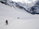 RAURIS - GOLDBERGGRUPPE na skialpech, Poctiv dvka vkovch metr odmnn luxusnmi sjezdy z vrcholk pesahujcch o nemlo dva tisce metr. Zejmna pojedn na svazch Hoher Sonnblicku a nsledn koupaka v termlech a regenerace v - fotografie 14